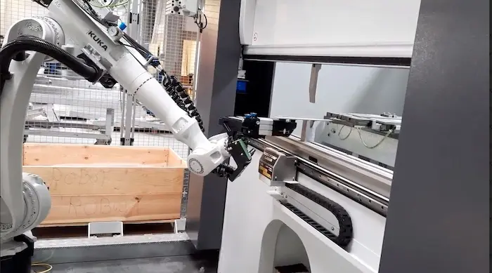Compact robotic bending cell in function